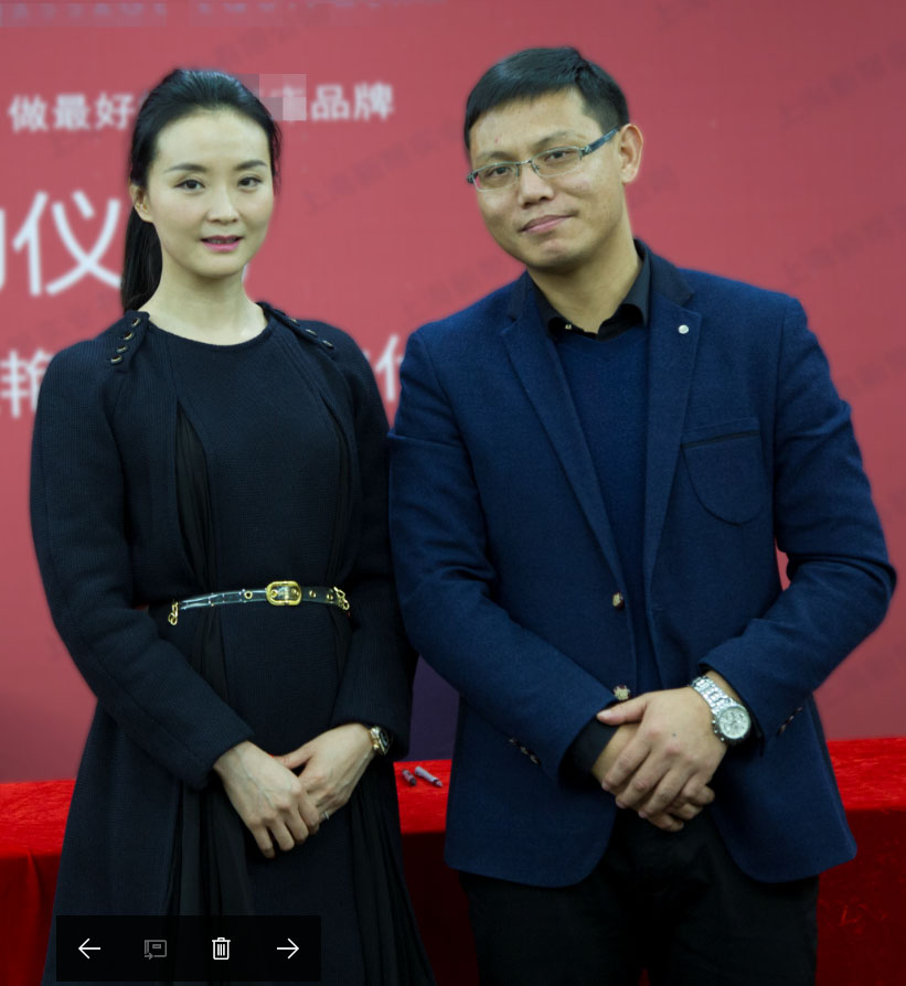 明星公司經紀人與王艷